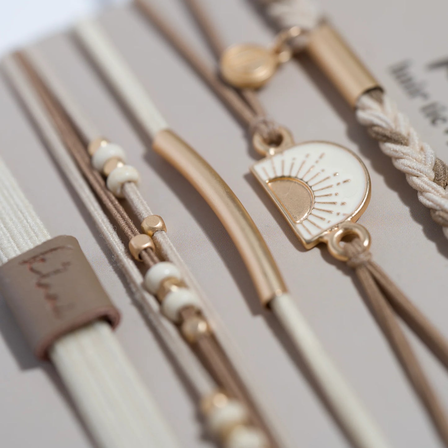 k'lani hair tie-bracelet rise