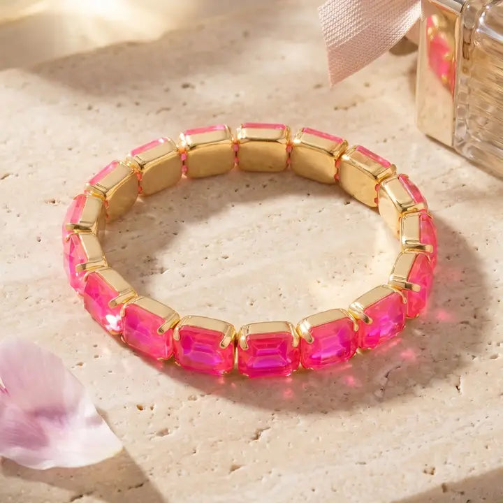 Sorrelli's 7 inch Easton Emarald Cut Stretch Bracelet